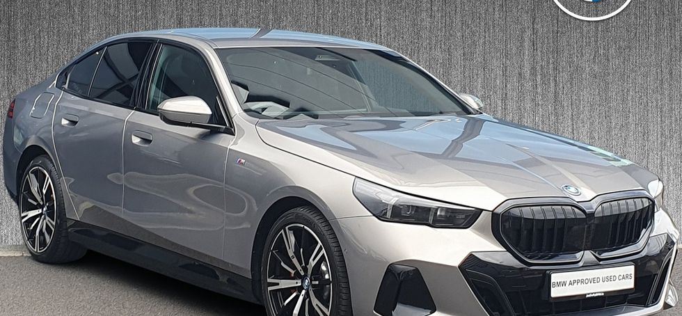 BMW 5 Series 2025
