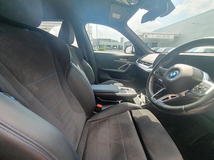 BMW iX1 2023