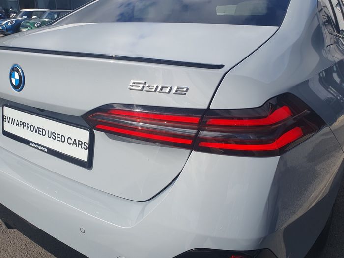 BMW 5 Series 2024