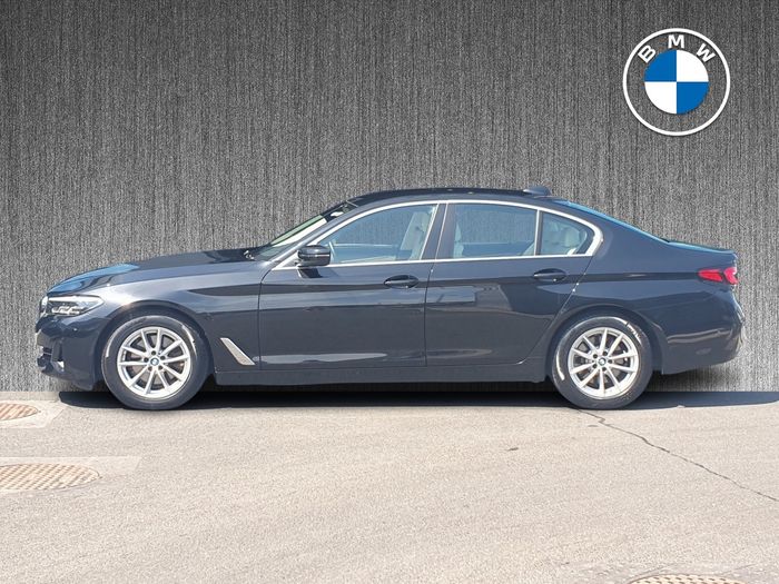 BMW 5 Series 2022