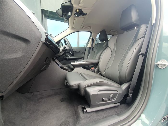 BMW iX1 2026