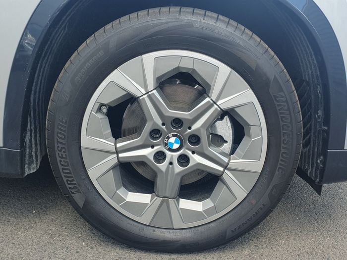 BMW iX1 2026