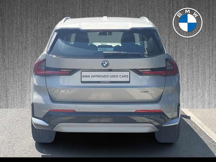 BMW iX1 2026