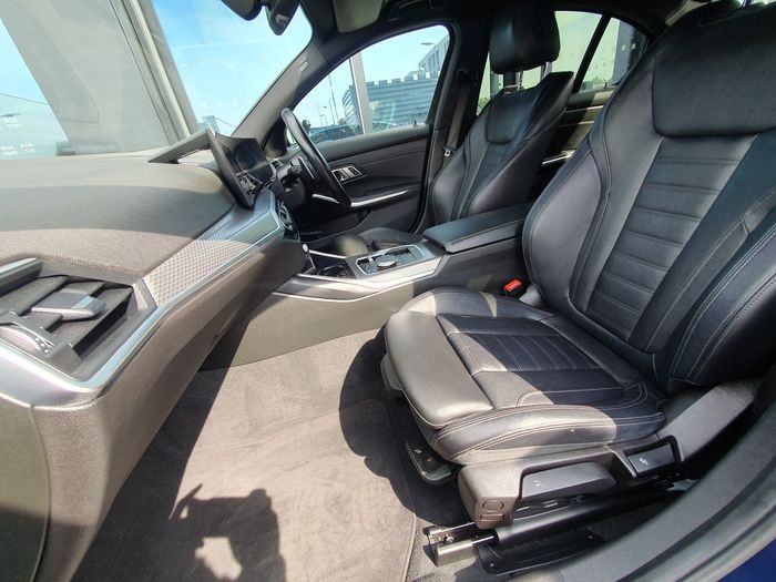BMW 3 Series 2023