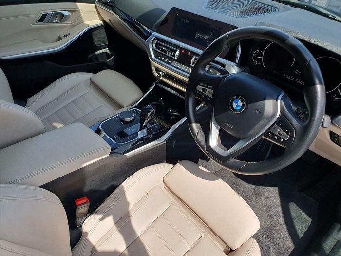 BMW 3 Series 2021