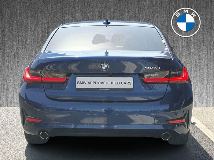 BMW 3 Series 2021