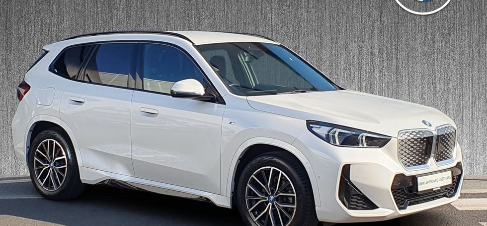 BMW iX1 2024