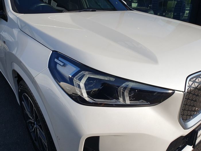 BMW iX1 2024