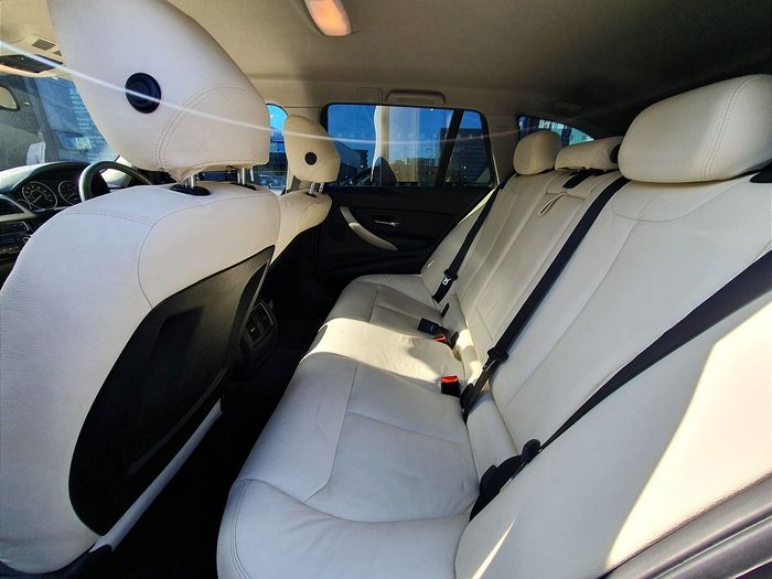 BMW 3 Series 2019