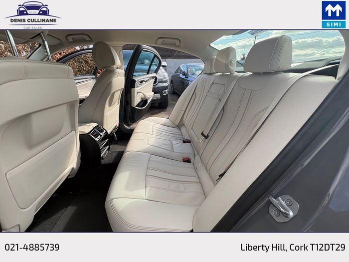 BMW 5 Series 2021