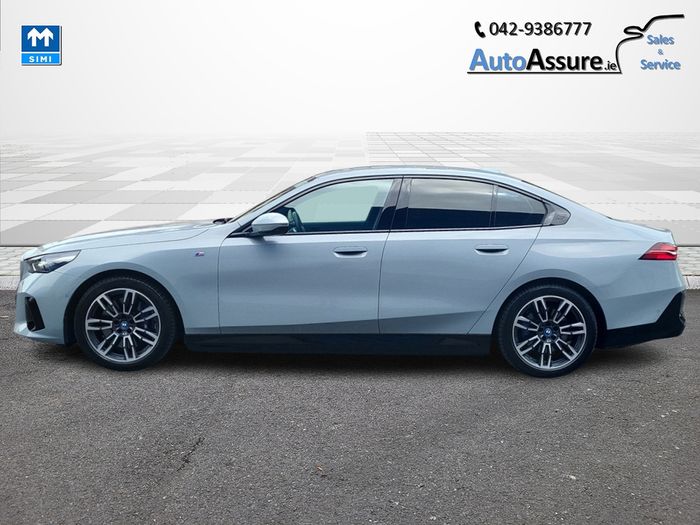 BMW i5 2024