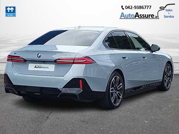 BMW i5 2024