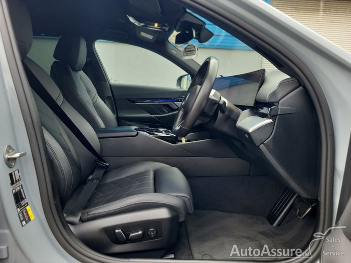 BMW i5 2024