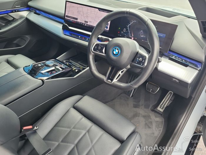 BMW i5 2024