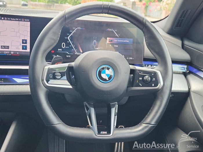 BMW i5 2024