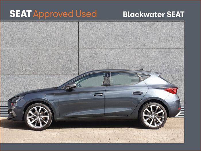 SEAT Leon 2025