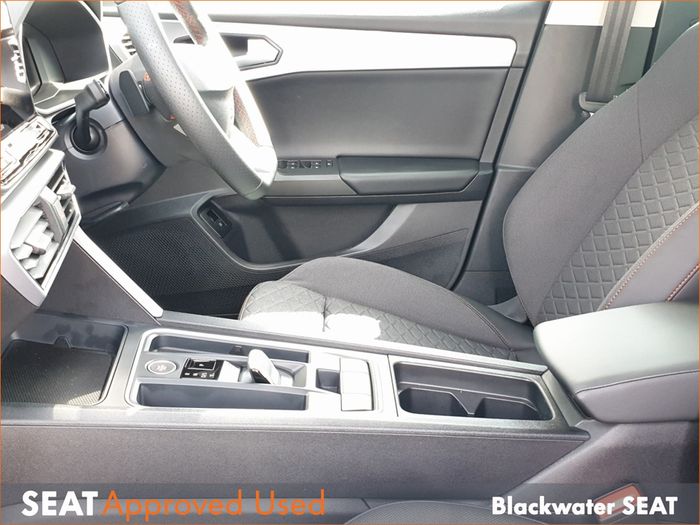 SEAT Leon 2025