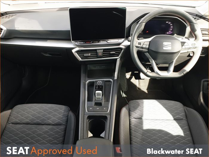 SEAT Leon 2025
