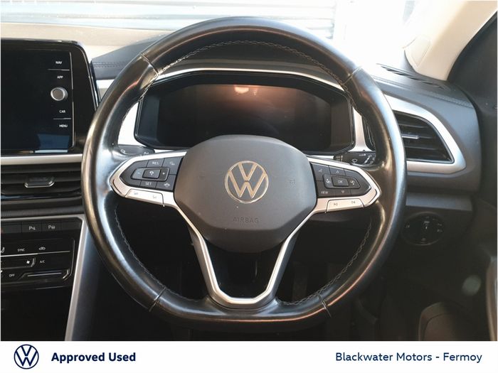 Volkswagen T-Roc 2023