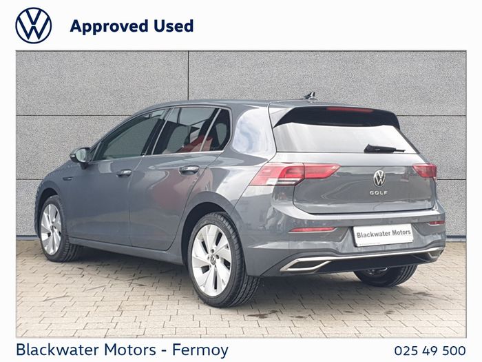 Volkswagen Golf 2021