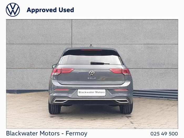 Volkswagen Golf 2021