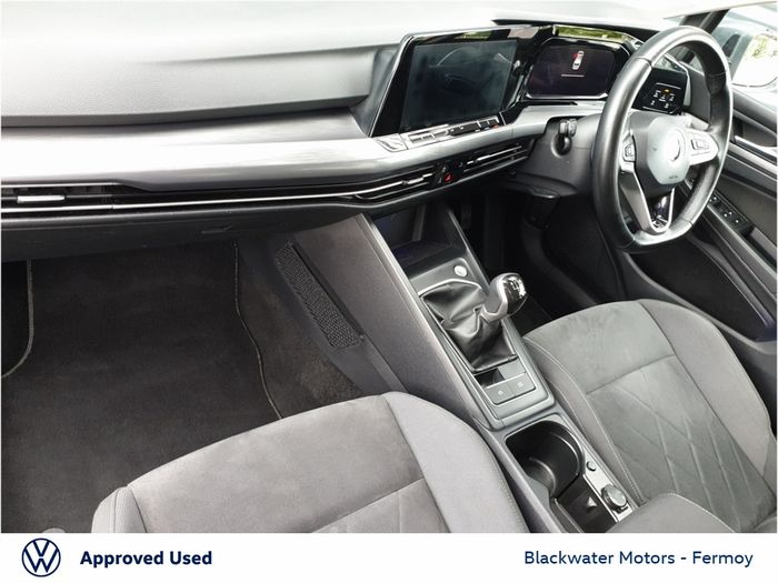 Volkswagen Golf 2021