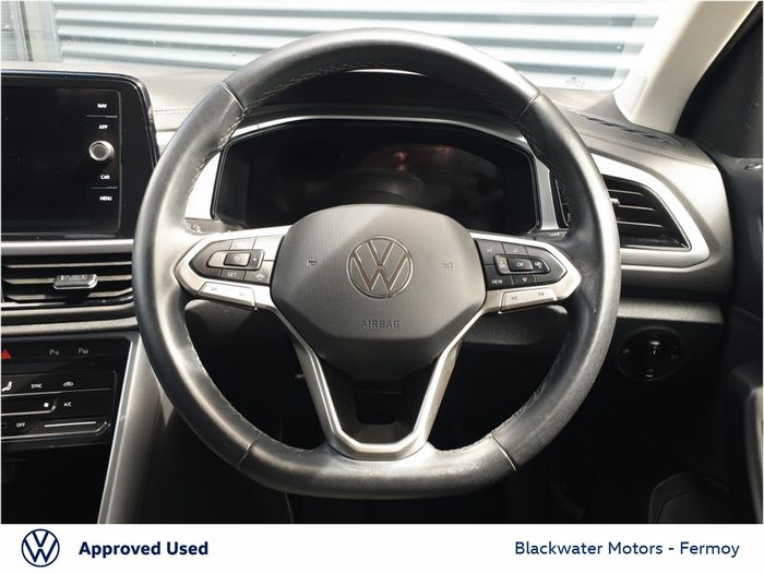 Volkswagen T-Roc 2023