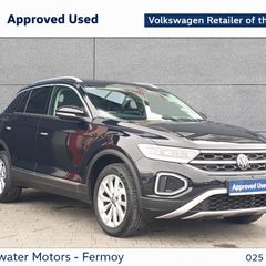 Volkswagen T-Roc 2023