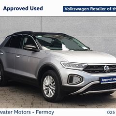 Volkswagen T-Roc 2023