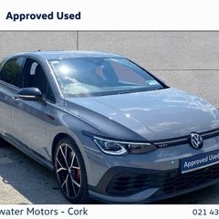 Volkswagen Golf 2024