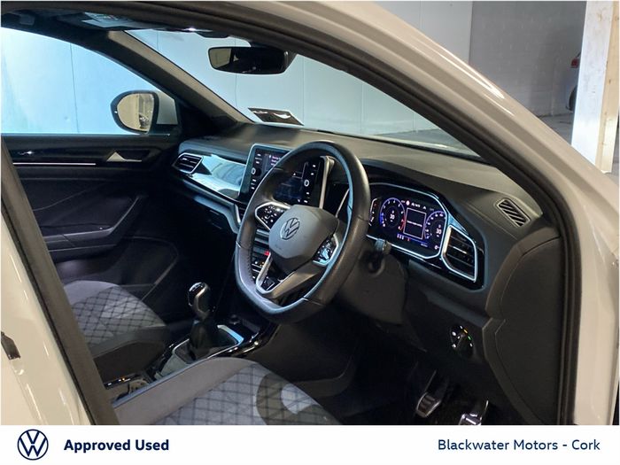 Volkswagen T-Roc 2023