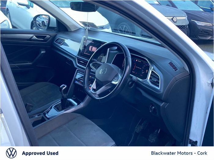 Volkswagen T-Roc 2023