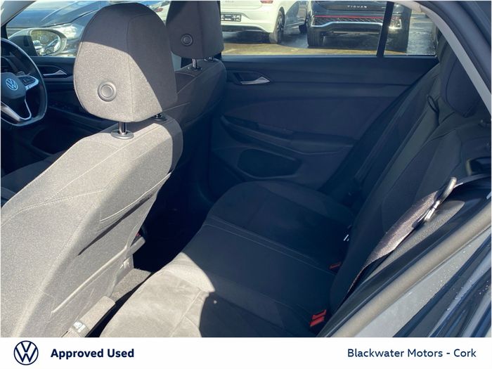 Volkswagen Golf 2023