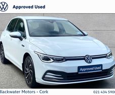 Volkswagen Golf 2024