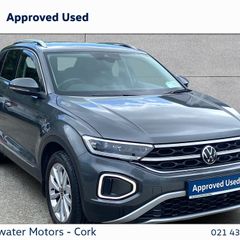 Volkswagen T-Roc 2023