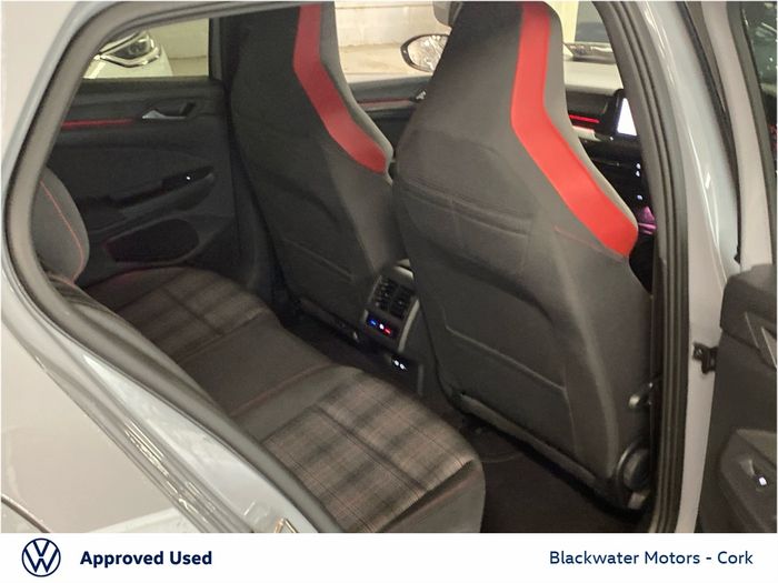 Volkswagen Golf 2021