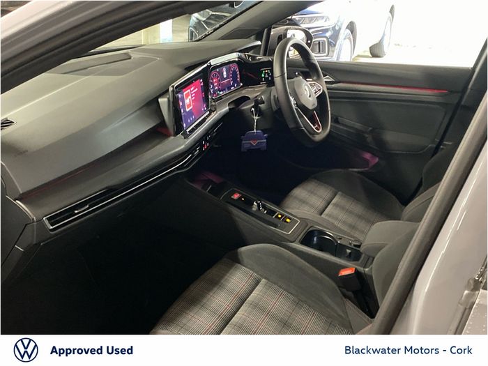 Volkswagen Golf 2021
