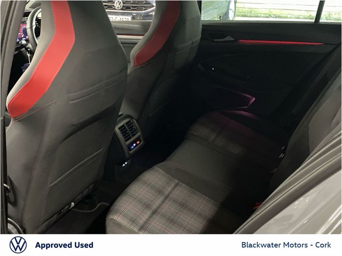 Volkswagen Golf 2021