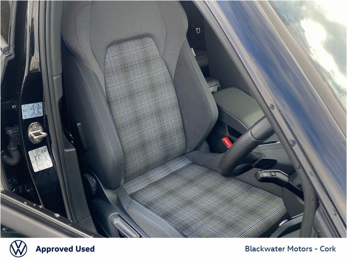 Volkswagen Golf 2023