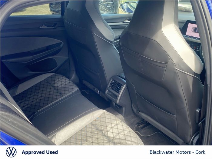 Volkswagen Golf 2021