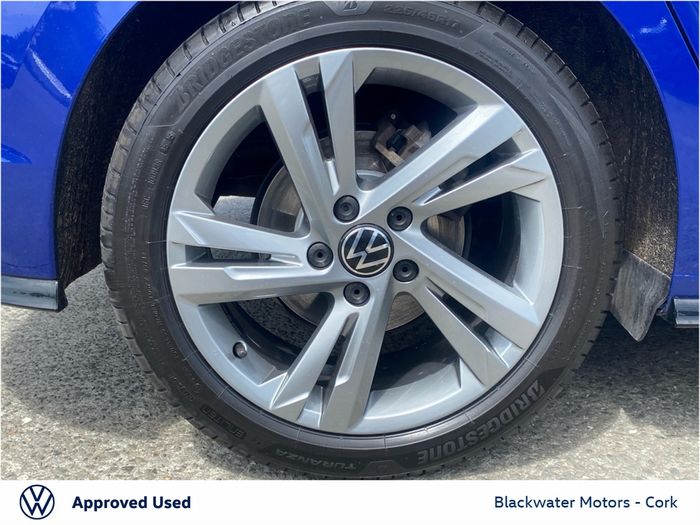 Volkswagen Golf 2021