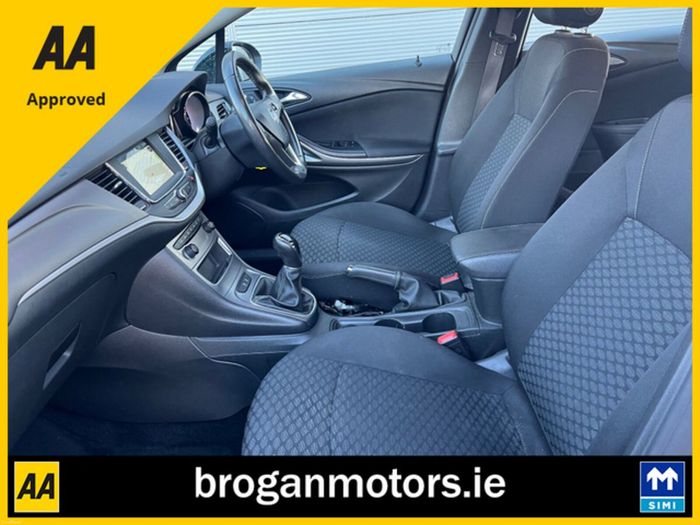 Vauxhall Astra 2021