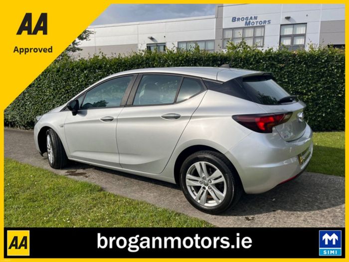 Vauxhall Astra 2021