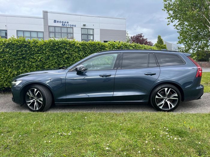 Volvo V60 2022