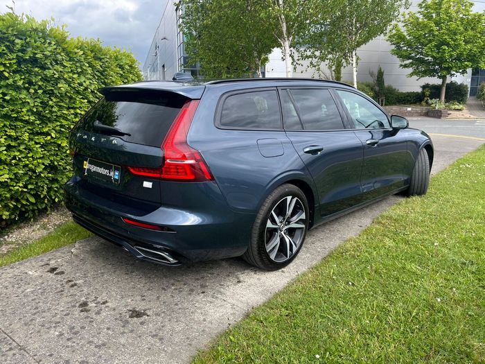 Volvo V60 2022