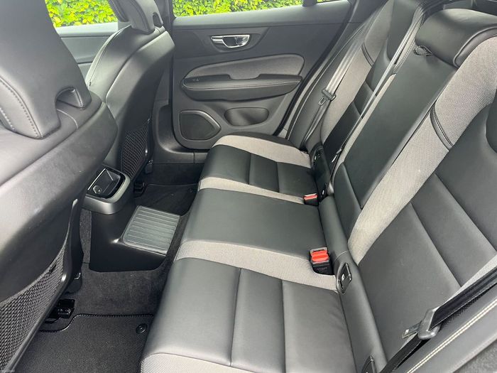 Volvo V60 2022