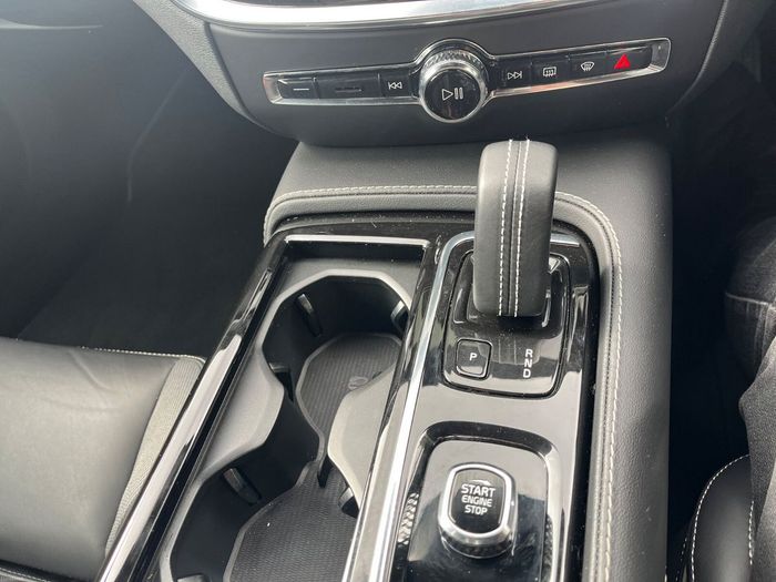 Volvo V60 2022