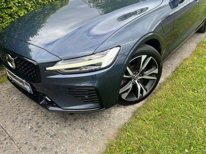 Volvo V60 2022