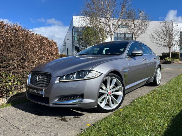 Jaguar XF 2015