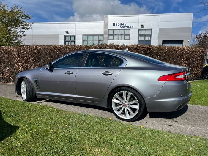 Jaguar XF 2015